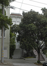 2226 Divisadero St in San Francisco, CA - Building Photo - Building Photo