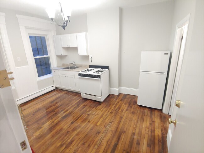 22 Sheafe St, Unit 2
