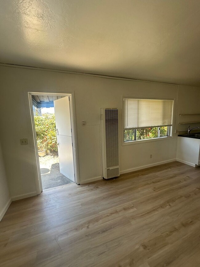 345 English Ave in Monterey, CA - Building Photo - Building Photo