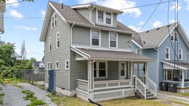 property at 1430 Newton St