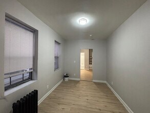 303 58th St in West New York, NJ - Foto de edificio - Building Photo