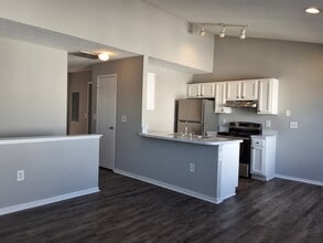 Reserve at Easton in Columbus, OH - Building Photo - Building Photo