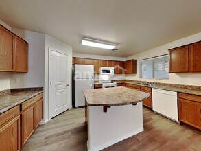 3799 E Ironhorse Rd in Gilbert, AZ - Building Photo - Building Photo