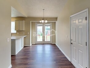 6655 W Millen Cir in West Valley City, UT - Building Photo - Building Photo