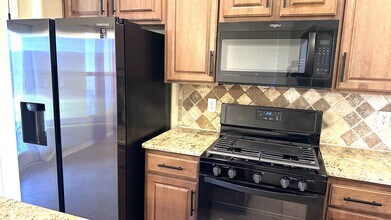 7022 Boardwalk Ave in Corpus Christi, TX - Building Photo - Building Photo