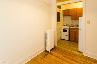 519 W Brompton Ave-Unit -Unit IG*10 in Chicago, IL - Building Photo - Building Photo