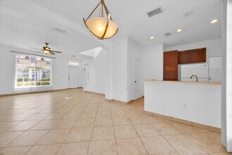 2051 Island Brook Ln in Orlando, FL - Building Photo - Building Photo