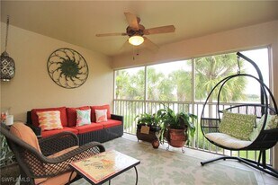 2770 Cypress Trace Cir in Naples, FL - Building Photo