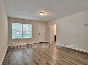 2327 Janette St in Jacksonville, FL - Building Photo - Building Photo