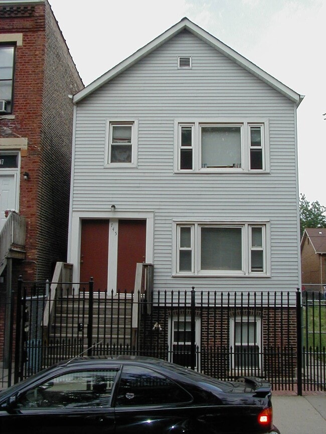 745 N Throop St, Unit #1