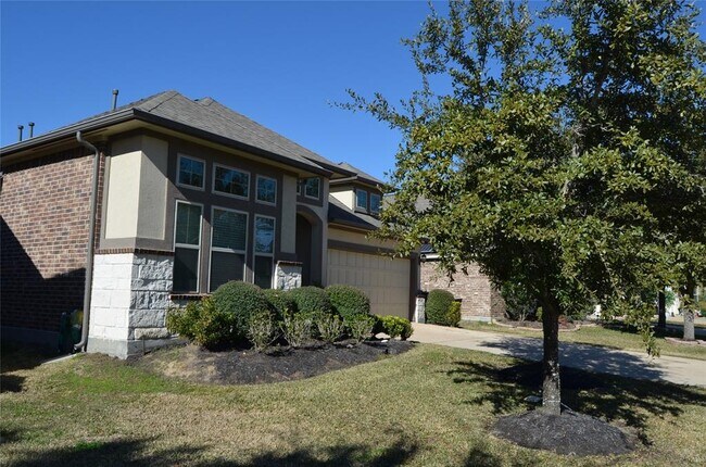 property at 10915 Walts Run Ln