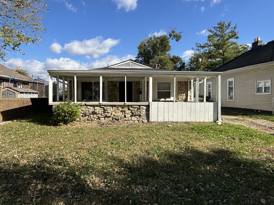 2943 Hillside Ave in Indianapolis, IN - Building Photo