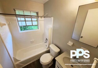 1731 Sams St in Marietta, GA - Building Photo - Building Photo