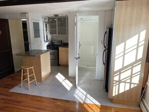 26 Fayette St, Unit 1 in Boston, MA - Building Photo - Building Photo
