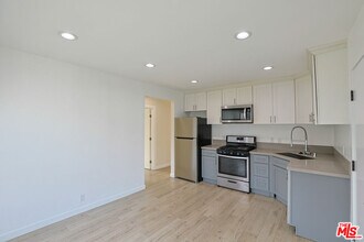 1277 W 23rd St in Los Angeles, CA - Building Photo - Building Photo
