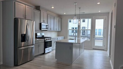1420 Blanche St in Charlotte, NC - Building Photo - Building Photo