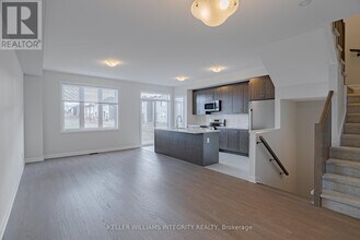 310 Gisborne Pl in Ottawa, ON - Building Photo - Building Photo