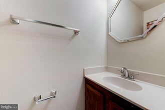 12264 Dapple Gray Ct in Woodbridge, VA - Building Photo - Building Photo