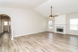 2005 Dartmoth Way in Villa Rica, GA - Building Photo - Building Photo
