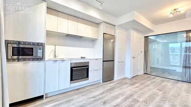 1 Jarvis St in Hamilton, ON - Building Photo - Building Photo