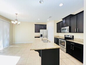 1134 Victoria Glen Dr in Sanford, FL - Building Photo - Building Photo