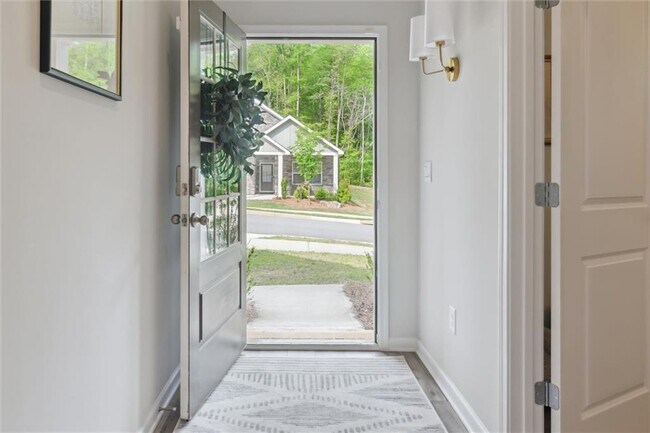 225 Magnolia Dr in Dawsonville, GA - Building Photo - Building Photo