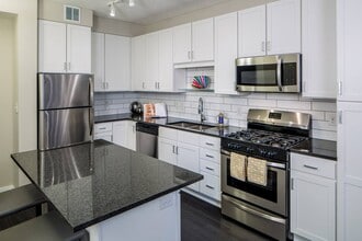 NIC on 5th in Minneapolis, MN - Foto de edificio - Building Photo