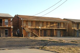 3413 Shagbark Rd in Louisville, KY - Building Photo