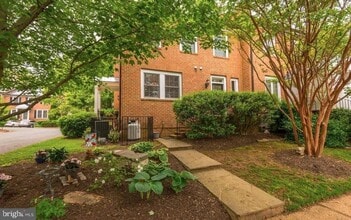 5 Piedmont Dr in Middleburg, VA - Building Photo - Building Photo