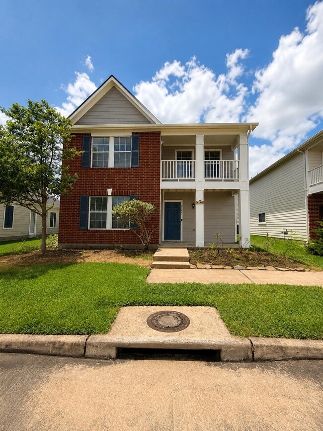 6146 Settlers Lake Cir W