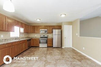 2226 Leaf Dr in Indianapolis, IN - Foto de edificio - Building Photo