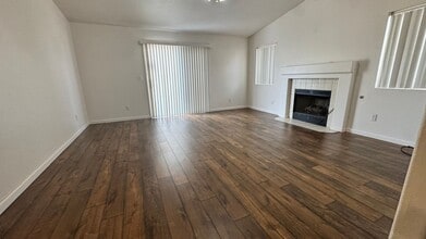 234 Eugene Way in Henderson, NV - Building Photo - Building Photo