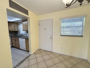 4533 Marine Pkwy in New Port Richey, FL - Building Photo - Building Photo