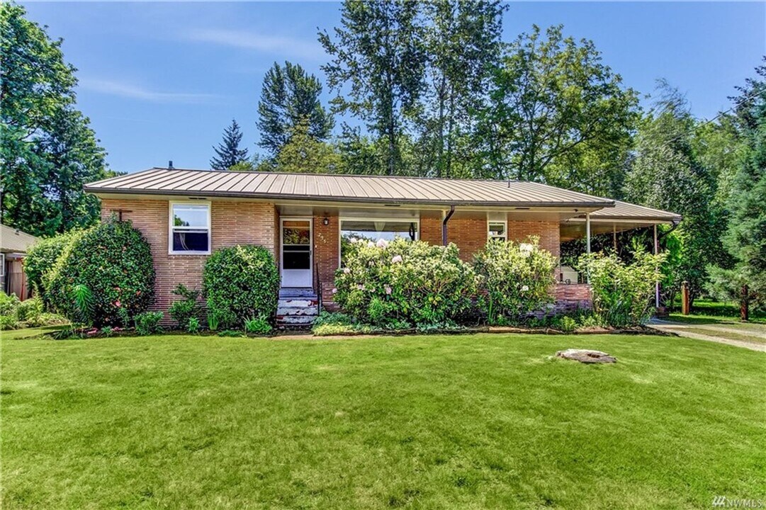 295 NW Cherry Pl in Issaquah, WA - Building Photo