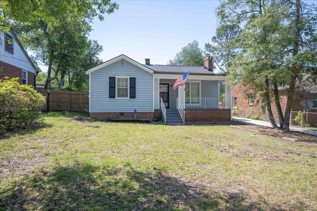 2718 Oakland Ave in Augusta, GA - Foto de edificio
