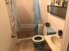 33 Lancaster Terrace in Brookline, MA - Building Photo - Building Photo