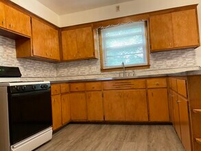 7159 S Sacramento Ave, Unit 2 Fl in Chicago, IL - Building Photo - Building Photo