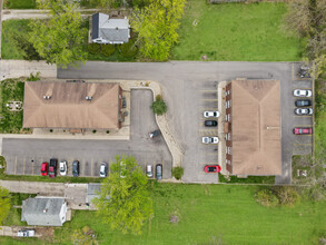 4026 N Illinois Ave in Peoria Heights, IL - Foto de edificio - Building Photo