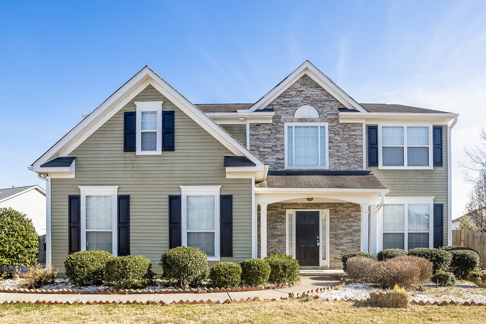 196 Ancient Oaks Way in Hiram, GA - Foto de edificio