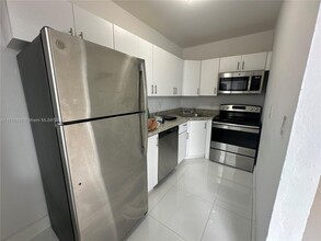 7935 Crespi Blvd in Miami Beach, FL - Building Photo - Building Photo