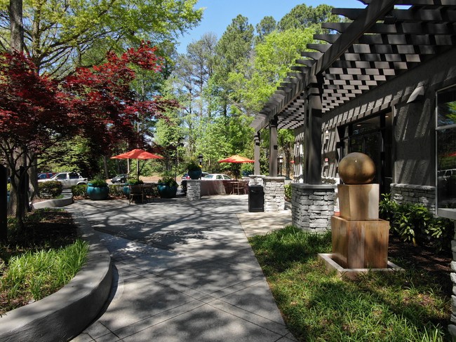 The Strand at Lenox in Atlanta, GA - Building Photo - Building Photo