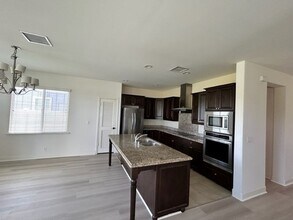 91-1210-1210 Kaikohola St in Ewa Beach, HI - Building Photo - Building Photo