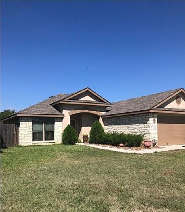 property at 7727 Palomino Ct