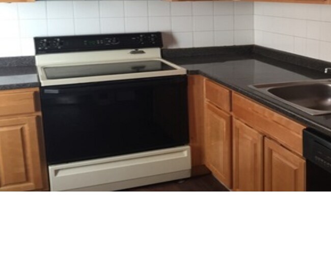 26 N 42nd St in Philadelphia, PA - Building Photo - Building Photo