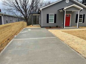1110 Thurmond St in Winston-Salem, NC - Building Photo - Building Photo