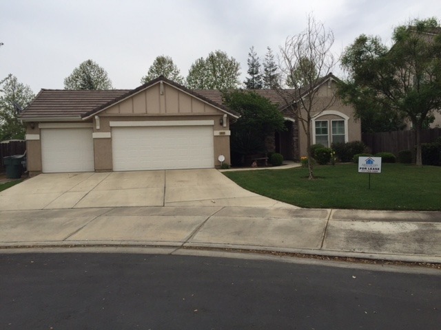 property at 3638 N Vickie Ct