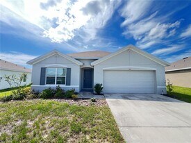 586 W Twisted Oaks Dr in Beverly Hills, FL - Building Photo