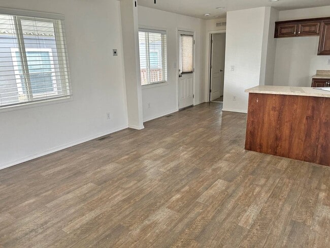 376 Petrol Rd in Bakersfield, CA - Building Photo - Building Photo