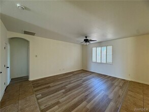 4263 E Medicine Bend Rd in Kingman, AZ - Building Photo - Building Photo