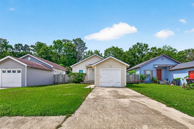 property at 11918 Greensbrook Forest Dr
